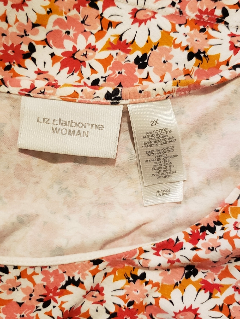 Liz Claiborn Floral Scoop Neck Tank Top in Pink Daisy Print - Picture 9 of 11